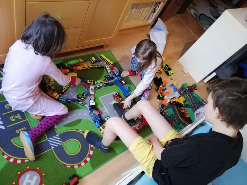 in Quarantäne zusammen spielen